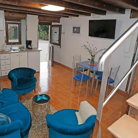Casa Santa Maria Semesterbostad Melide
